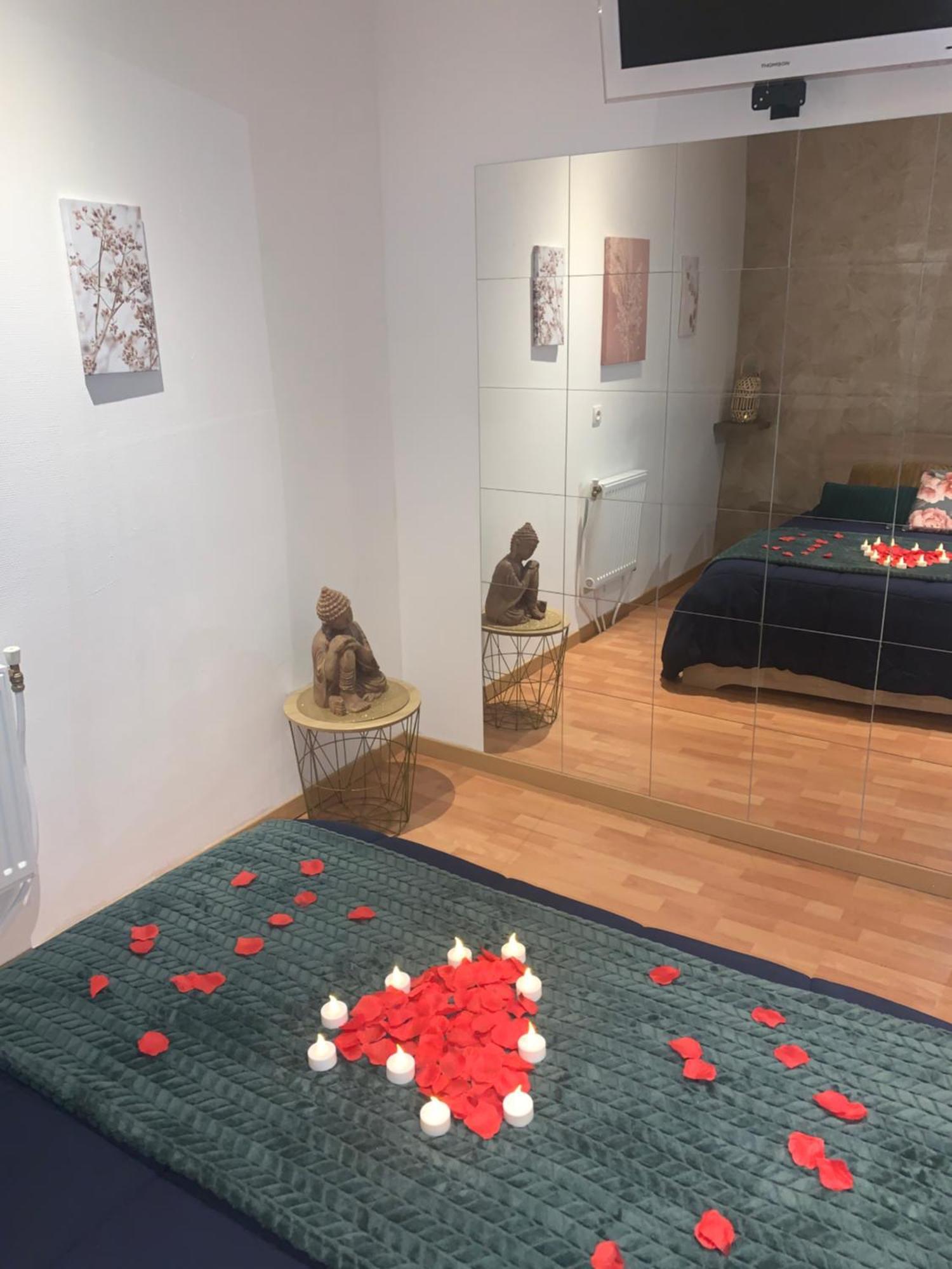 Chez Sophie, Avec Jacuzzi Et Salle Cinema Apartment *